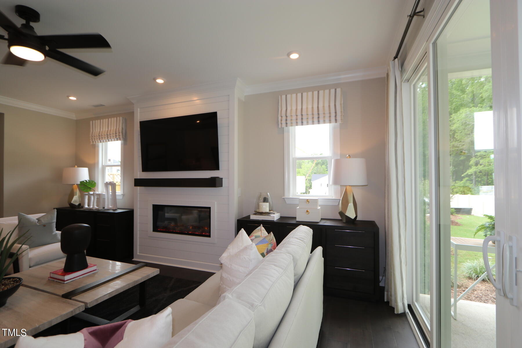 6112 Adecor Way Raleigh, NC 27617 - Photo 11 of 21 Homesite 77_Great Room