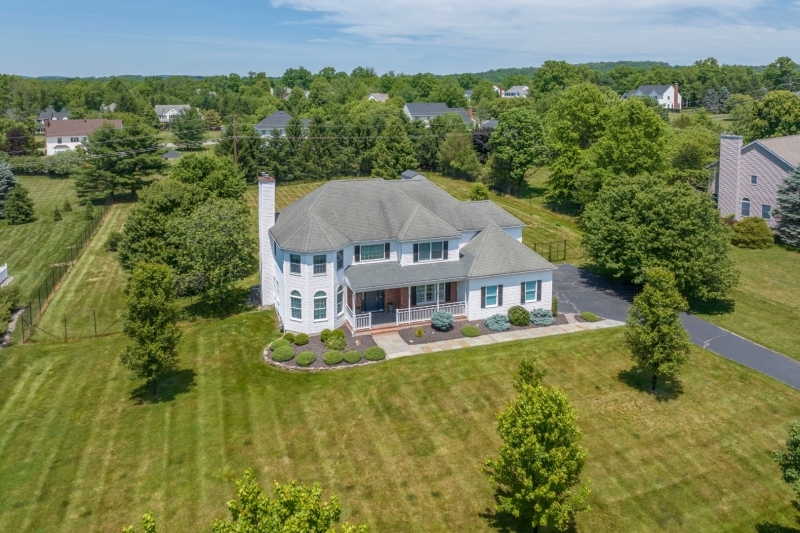 22 Red School House Road Lebanon, NJ 08833 - Photo 4 of 36