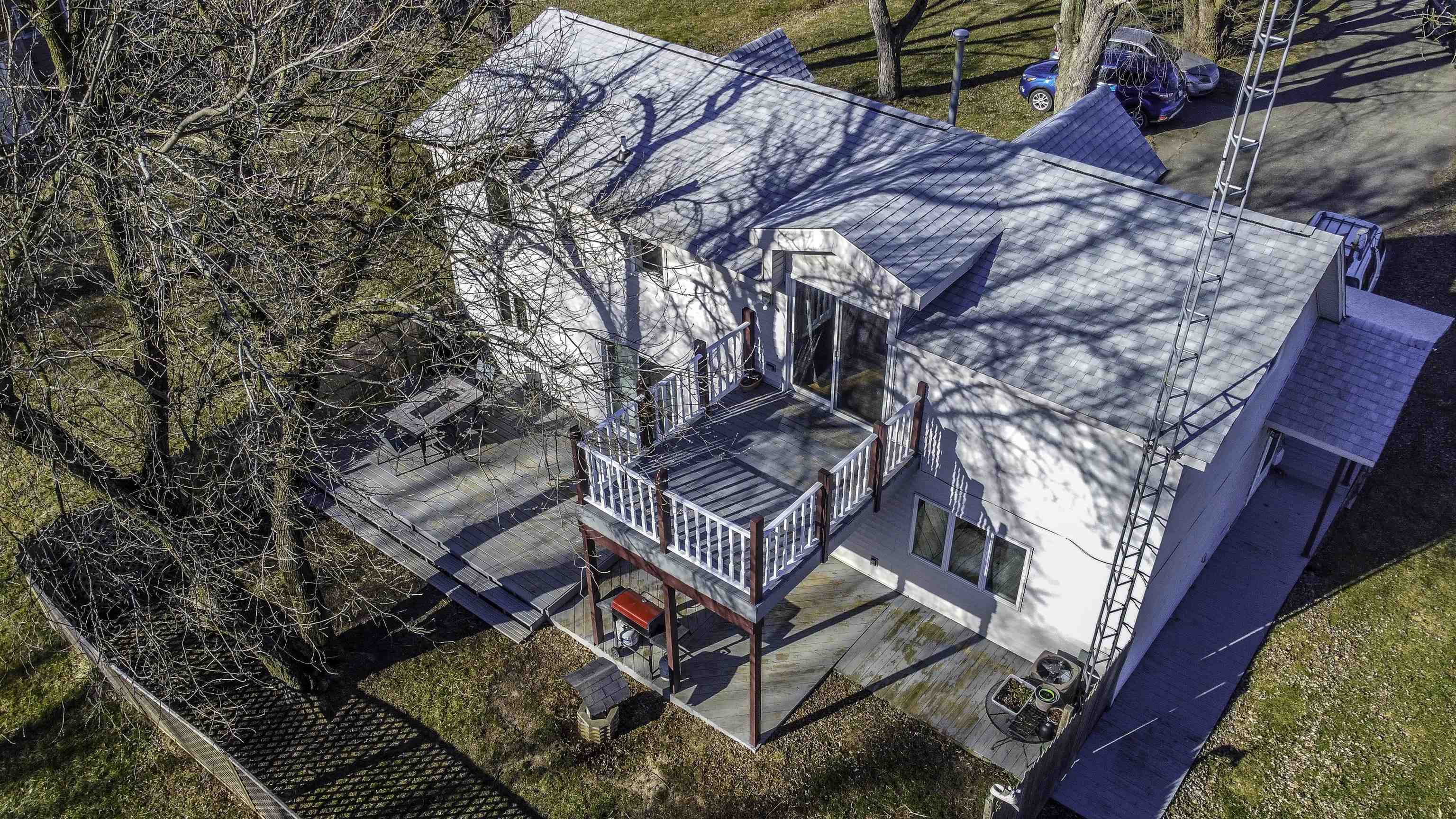 2421 Howe Road Burton, MI 48519 - Photo 38 of 41 50105295-37.JPG