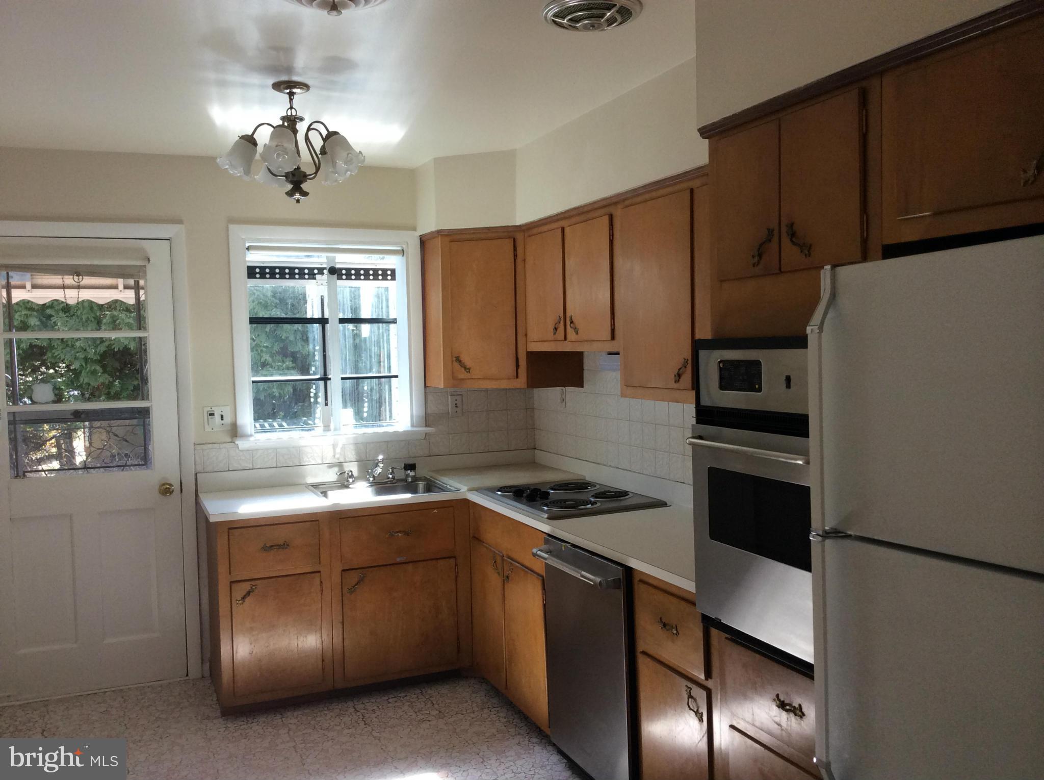 4502 Dresden Road Baltimore, MD 21208 - Photo 3 of 19 Kitchen