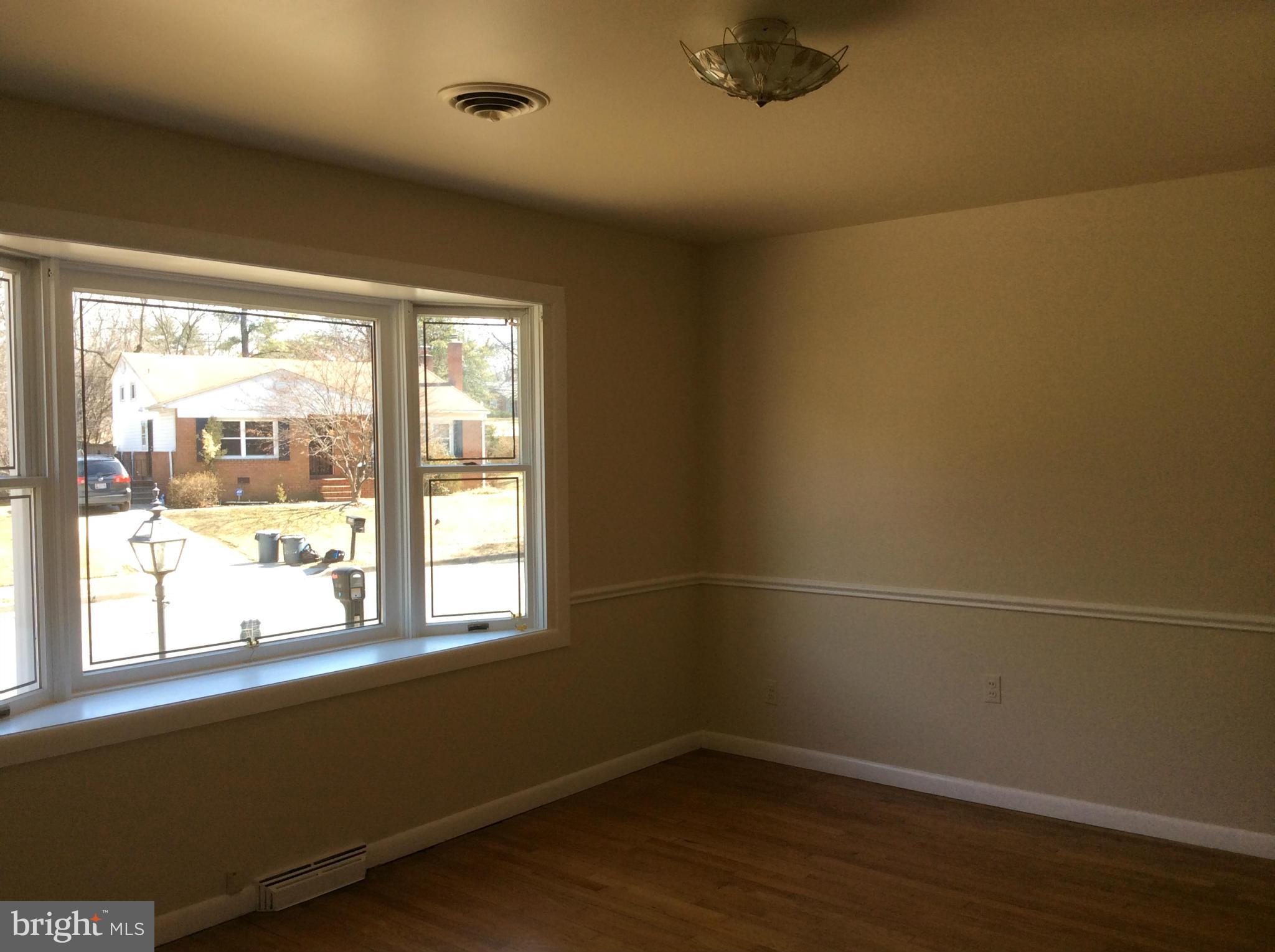 4502 Dresden Road Baltimore, MD 21208 - Photo 5 of 19 Dining Room