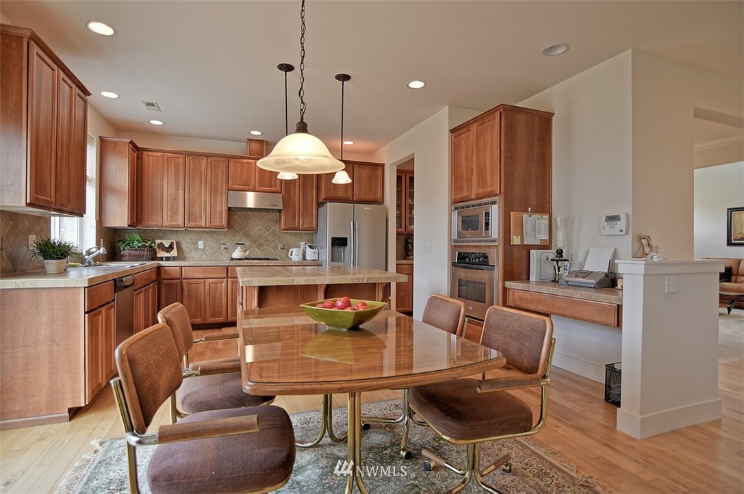 23010 36th Drive Southeast Bothell, WA 98021 - Photo 10 of 25