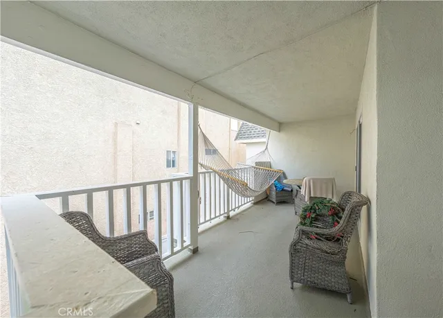 $2,700 | 222 20th Street, Unit 3, Huntington Beach, CA 92648