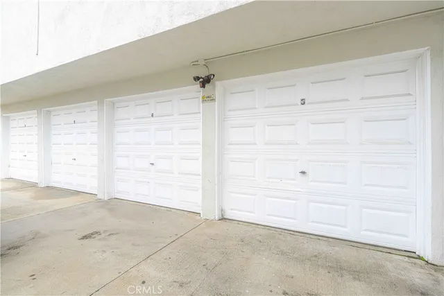 $2,700 | 222 20th Street, Unit 3, Huntington Beach, CA 92648