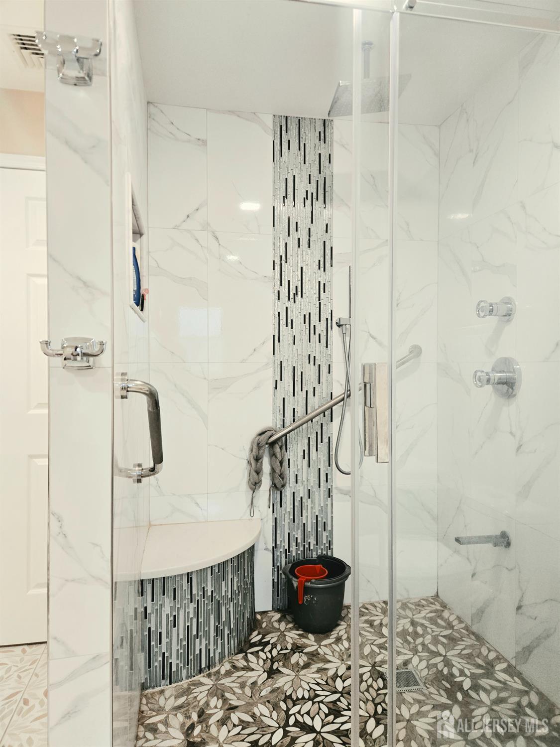 35 Clark Avenue Edison, NJ 08817 - Photo 29 of 35