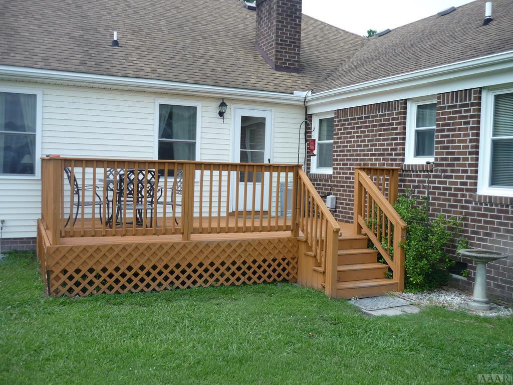 112 Quail Run Road Moyock, NC 27958 - Photo 11 of 43 10 x 17 Rear Deck