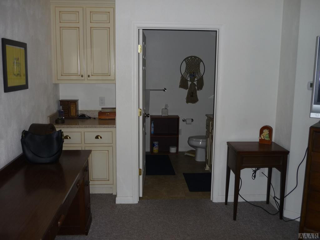 112 Quail Run Road Moyock, NC 27958 - Photo 36 of 43 Guest / In-law Suite/Built in Cabinet