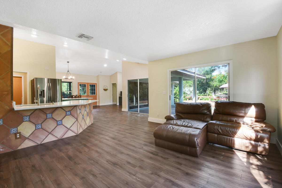 12792 Old Indiantown Road Jupiter, FL 33478 - Photo 12 of 60 FAMILYROOM