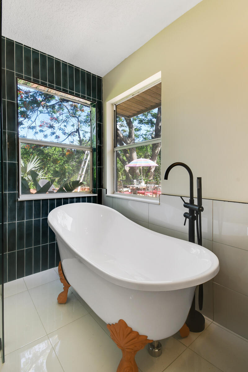 12792 Old Indiantown Road Jupiter, FL 33478 - Photo 21 of 60 MASTER BATH