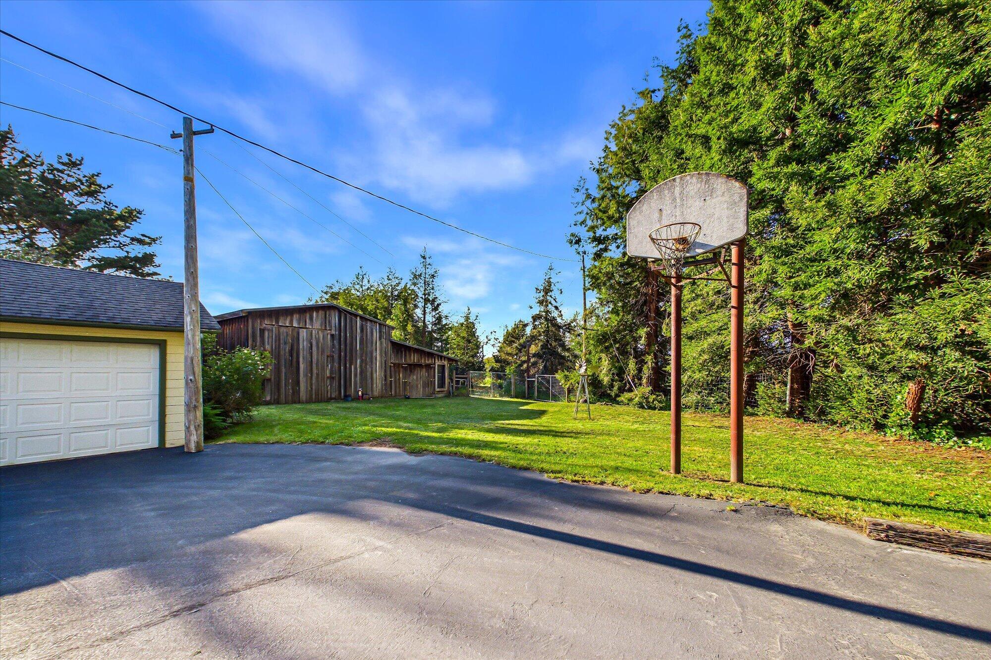2450 Kenmar Road Fortuna, CA 95540 - Photo 42 of 54