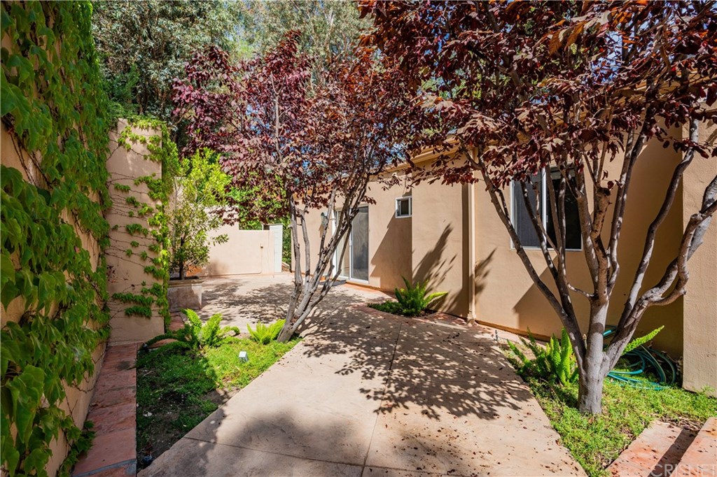 11 Bridle Lane Bell Canyon, CA 91307 - Photo 37 of 44