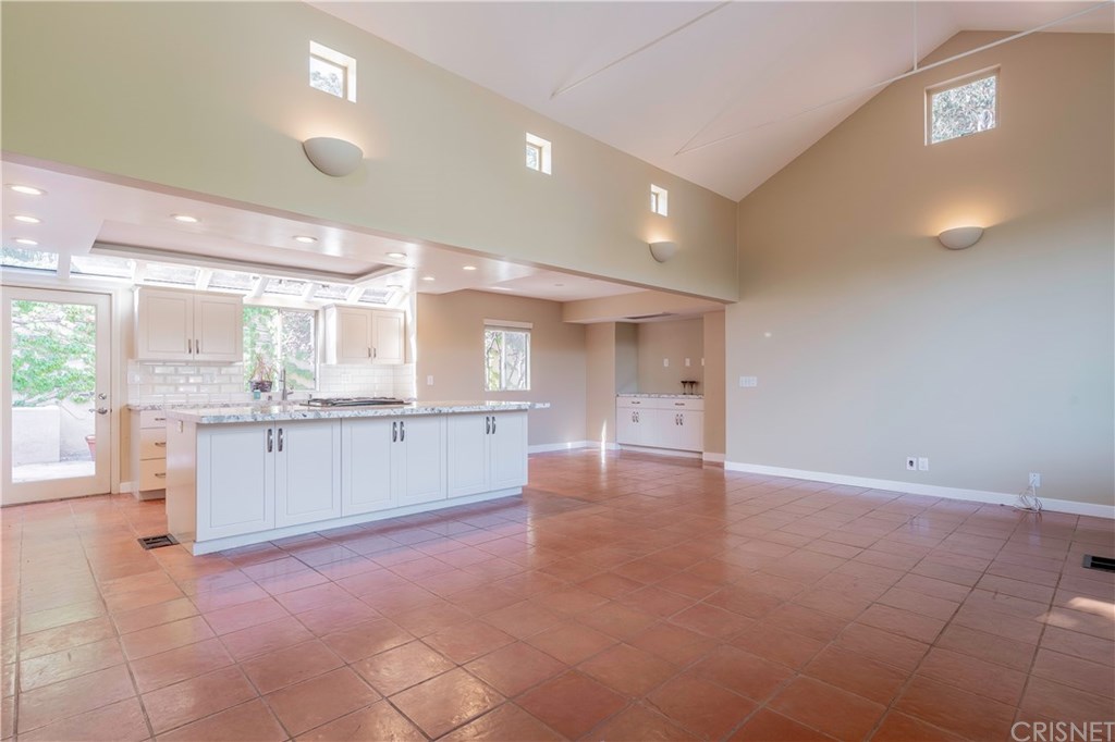 11 Bridle Lane Bell Canyon, CA 91307 - Photo 5 of 44