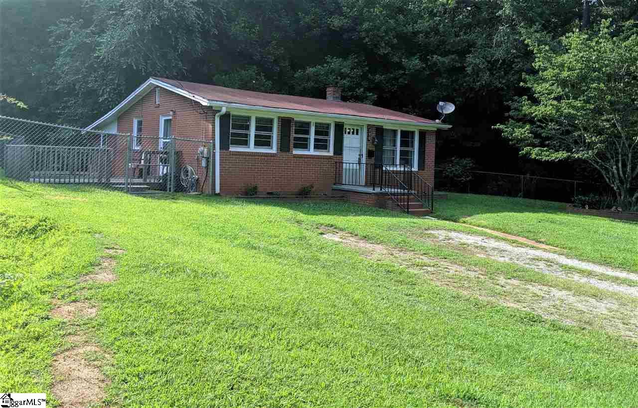 230 State Rd S-42-2985 Landrum, SC 29356 - Photo 2 of 36