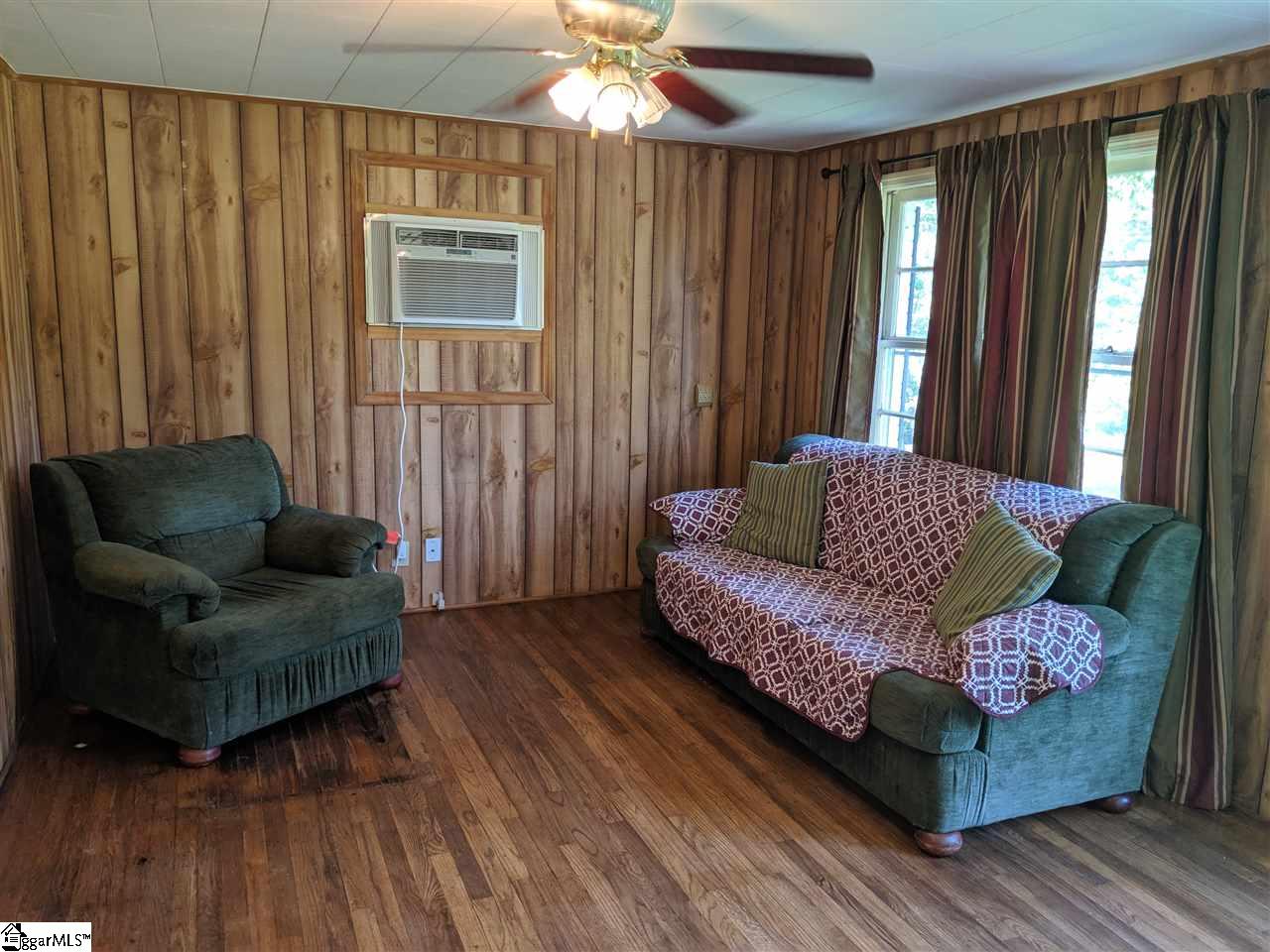 230 State Rd S-42-2985 Landrum, SC 29356 - Photo 15 of 36