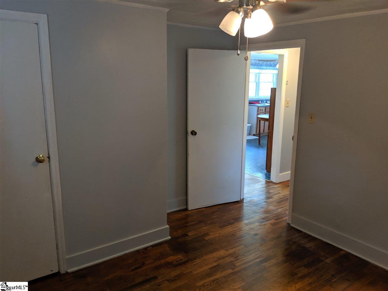 230 State Rd S-42-2985 Landrum, SC 29356 - Photo 20 of 36