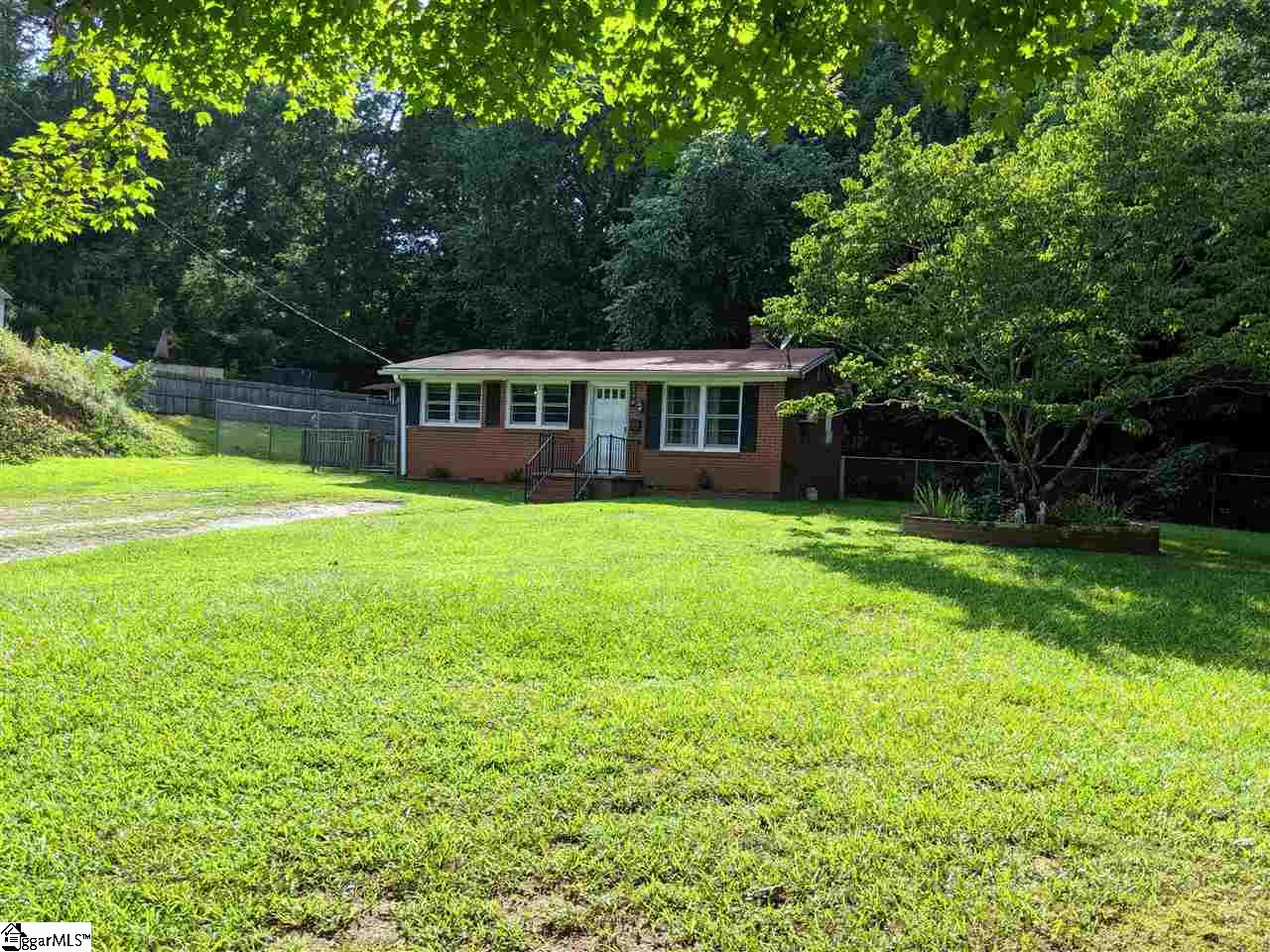 230 State Rd S-42-2985 Landrum, SC 29356 - Photo 3 of 36