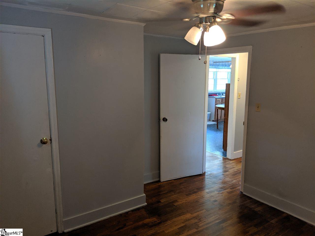 230 State Rd S-42-2985 Landrum, SC 29356 - Photo 23 of 36