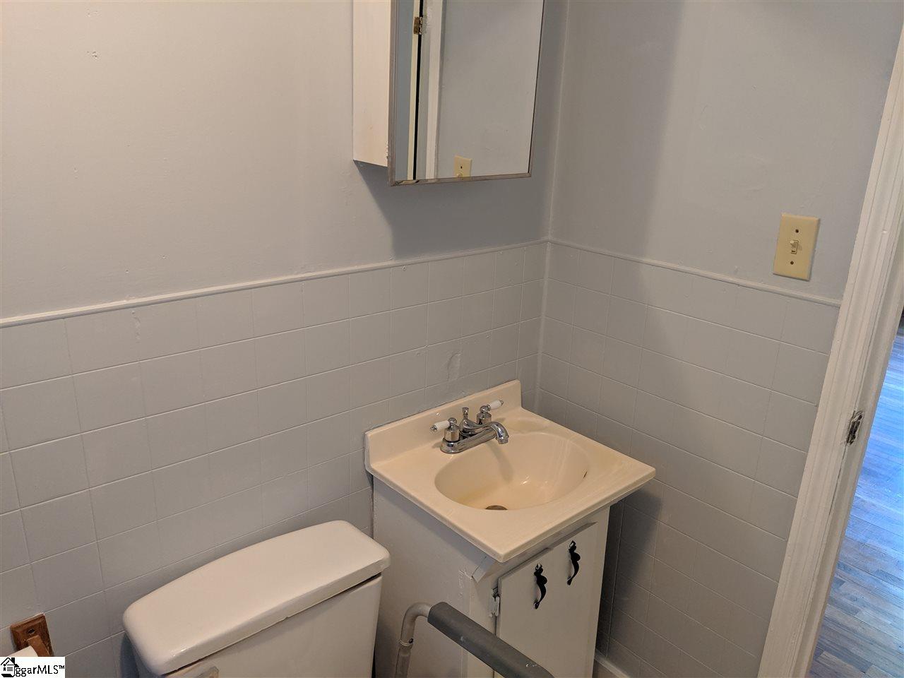 230 State Rd S-42-2985 Landrum, SC 29356 - Photo 24 of 36