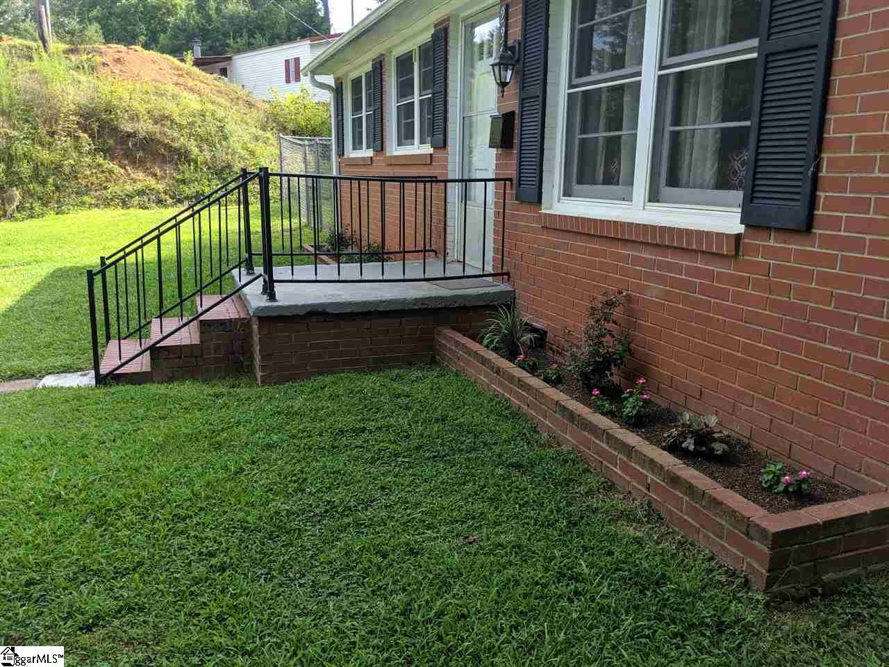 230 State Rd S-42-2985 Landrum, SC 29356 - Photo 5 of 36
