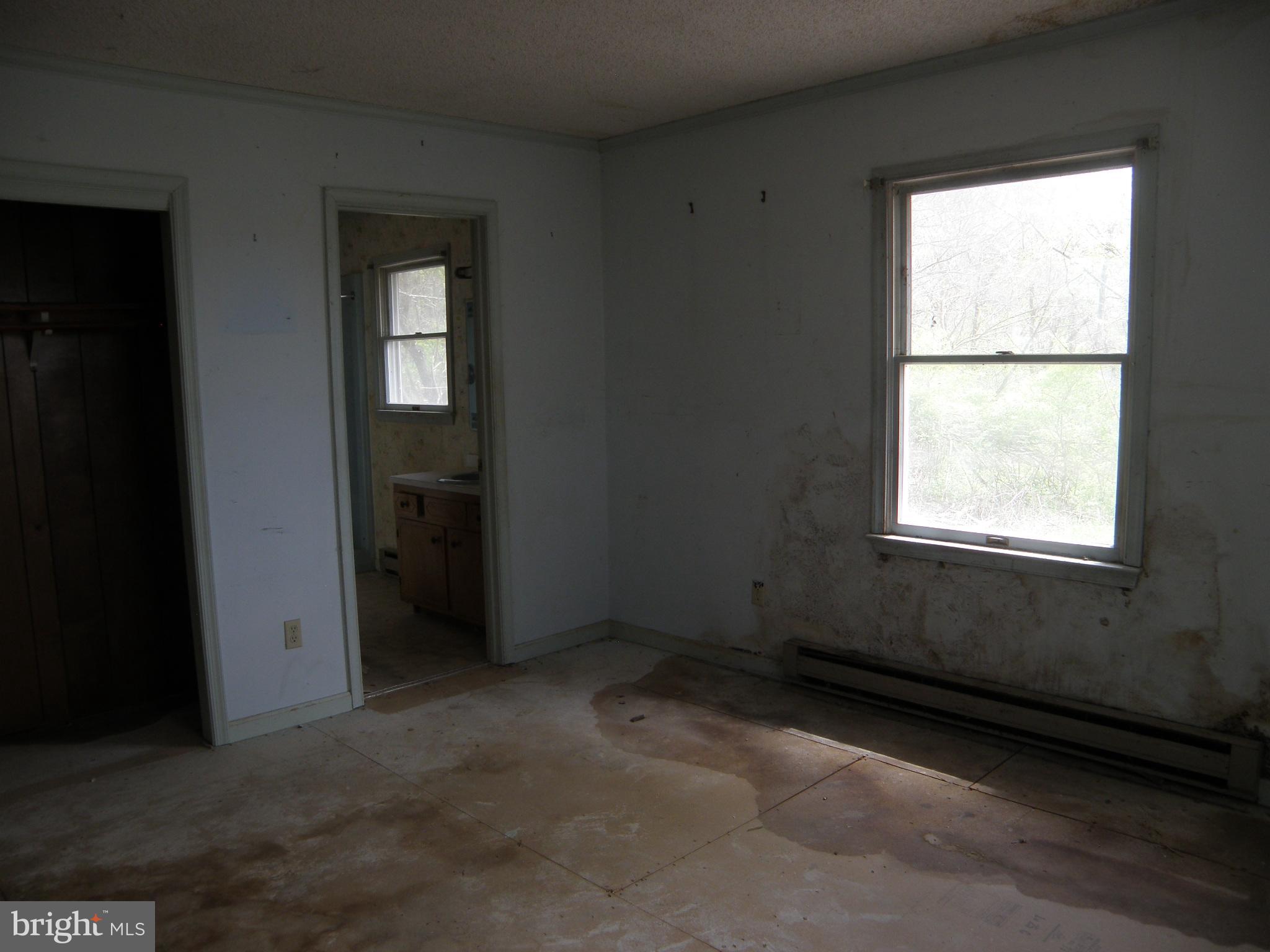 9234 Fawn Road Bridgeville, DE 19933 - Photo 7 of 13 Primary Bedroom
