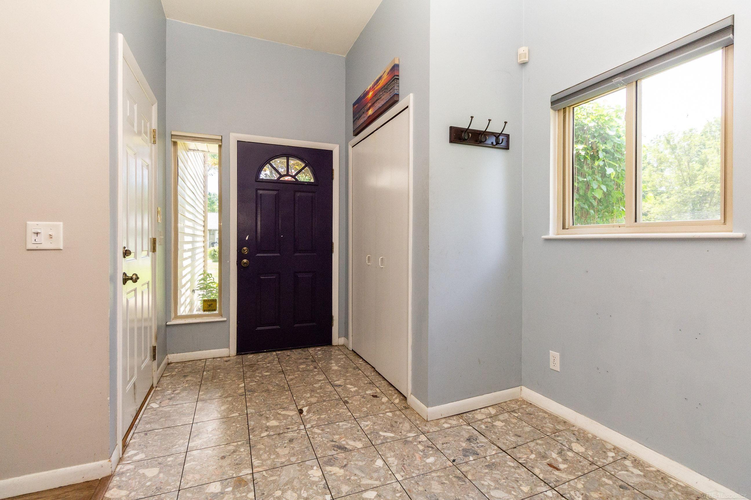 3844 Mapleleaf Road Waterford, MI 48328 - Photo 15 of 48 Gallery Image 15