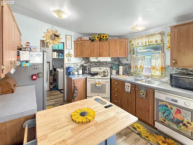 $329,000 | 97906 Lively Lane, Brookings, OR 97415