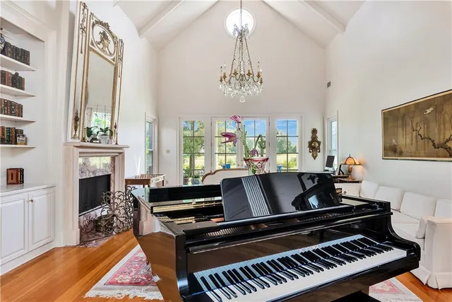 $847,000 | 15 Muirfield Place, New Orleans, LA 70131