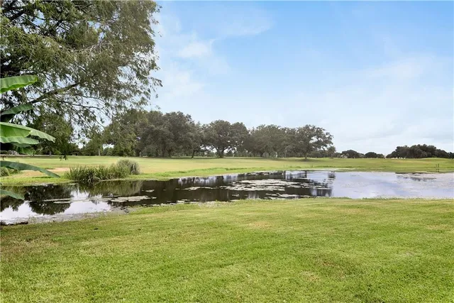 $847,000 | 15 Muirfield Place, New Orleans, LA 70131