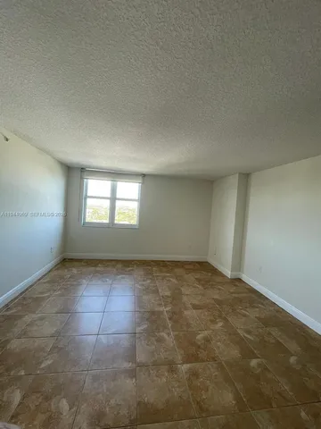 $2,650 | 3000 Coral Way, Unit 1101, Miami, FL 33145