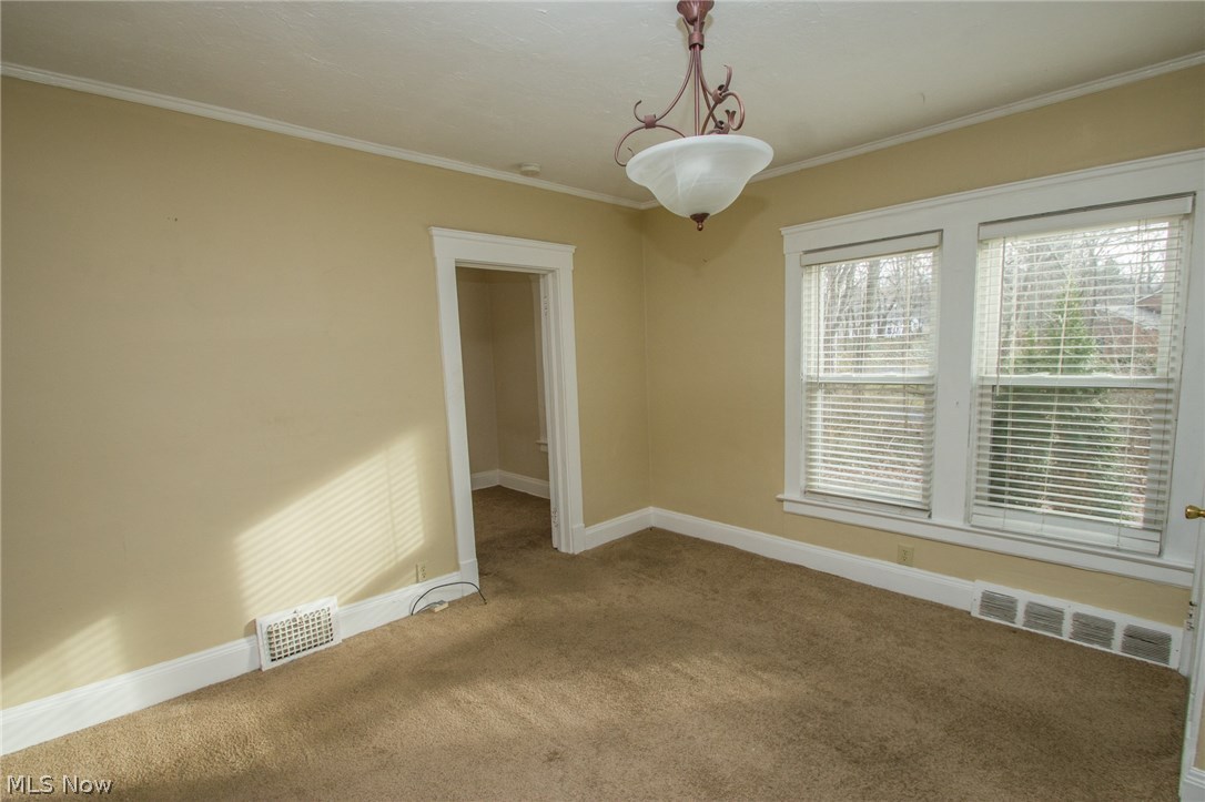 1605 Sheffield Road Cleveland, OH 44121 - Photo 7 of 18
