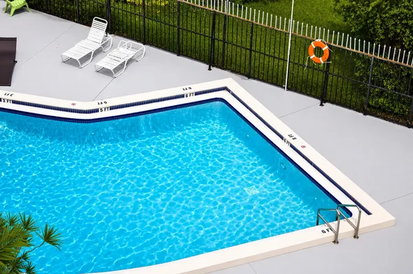 $2,500 | 9682 Fontainebleau Boulevard, Unit 603, Miami, FL 33172