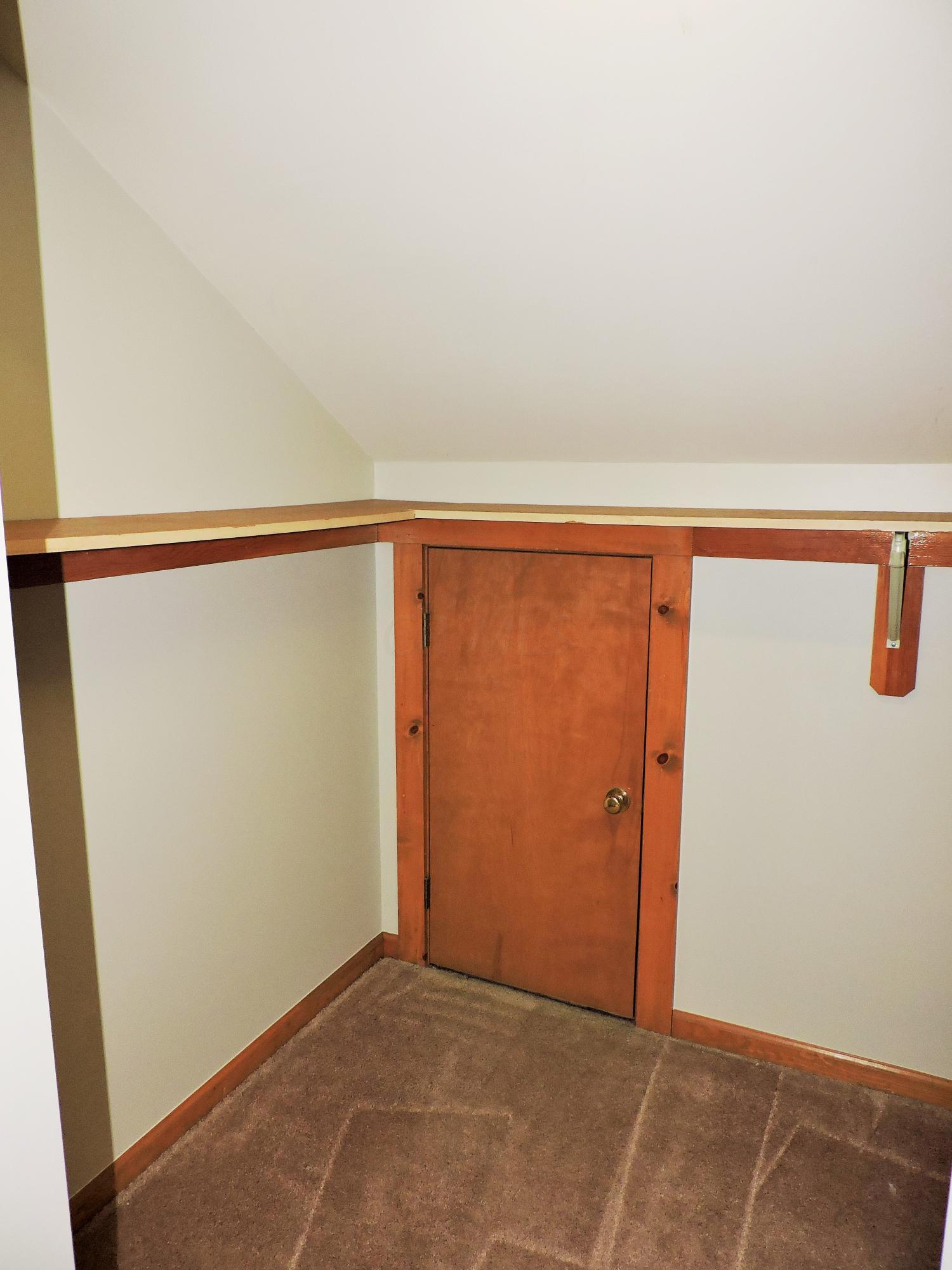 1095 Ridge Place Columbus, OH 43230 - Photo 21 of 32 Gallery Image 21