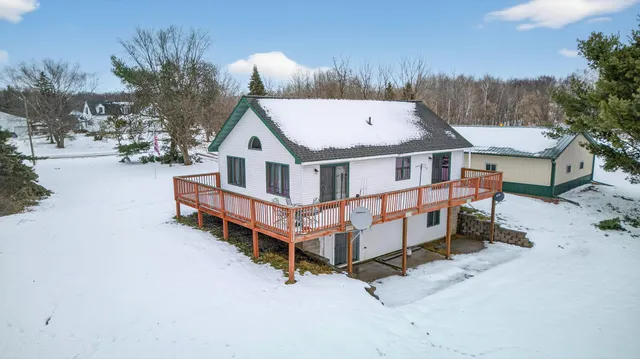 $324,900 | 7906 Birchview Road, Grasston, MN 55030