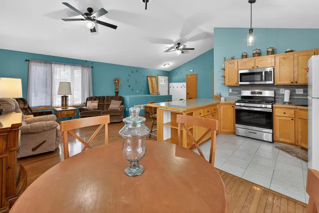 $324,900 | 7906 Birchview Road, Grasston, MN 55030