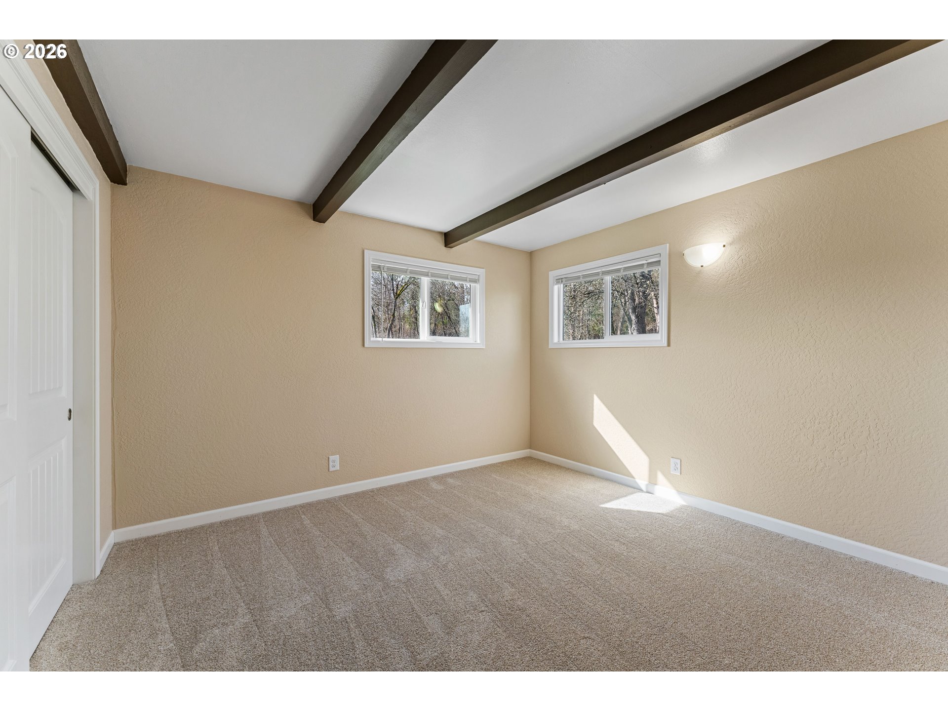 200 Sierra Drive Eagle Point, OR 97524 - Photo 15 of 23 Bedroom, Primary