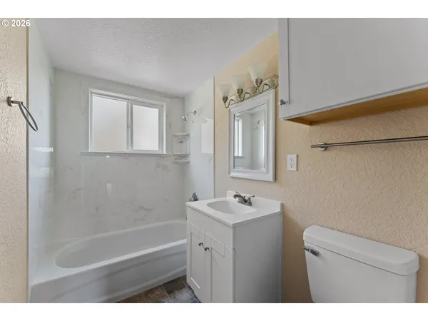 $449,000 | 200 Sierra Drive, Eagle Point, OR 97524