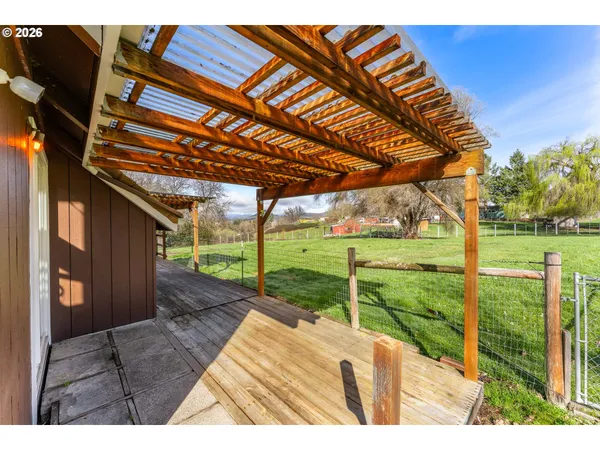 $449,000 | 200 Sierra Drive, Eagle Point, OR 97524