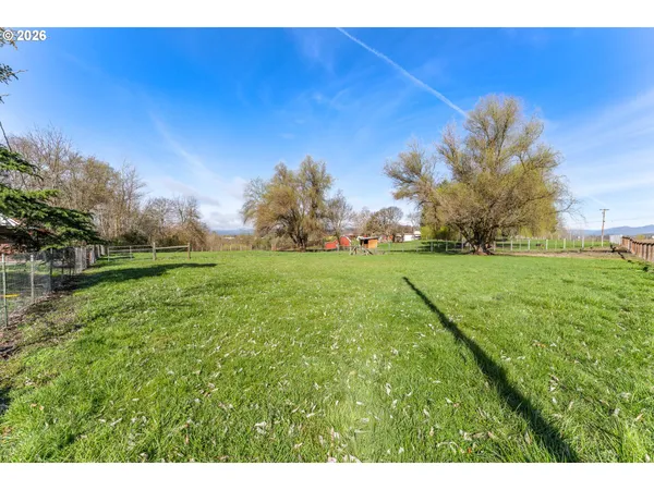 $449,000 | 200 Sierra Drive, Eagle Point, OR 97524