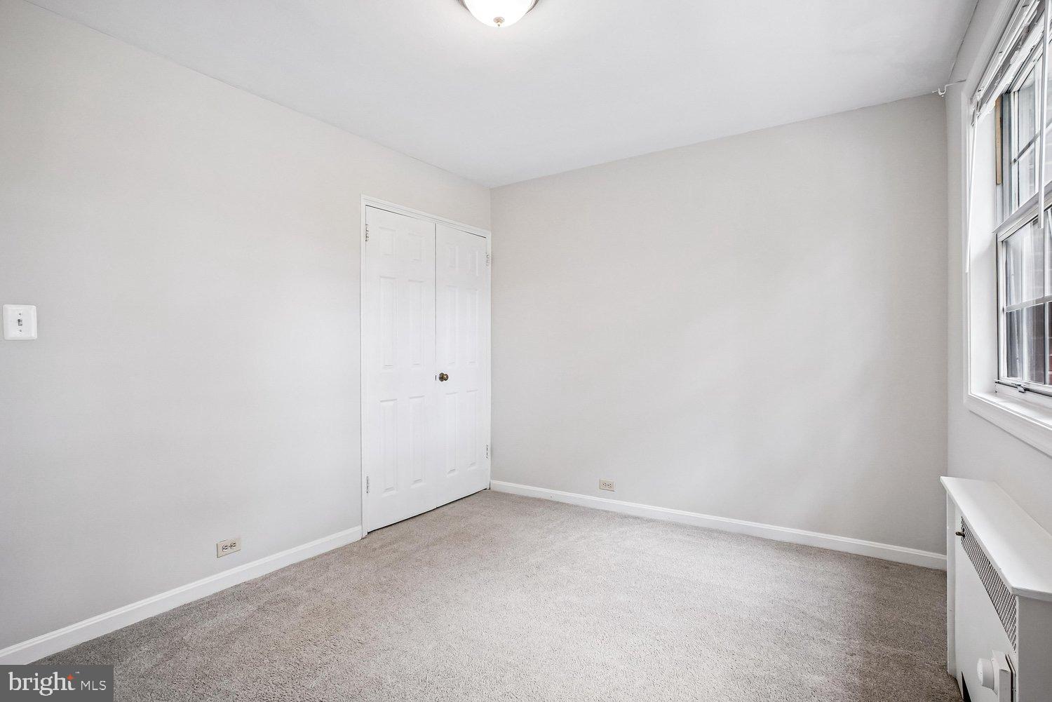 4312 2nd Road North, Unit 2 Arlington, VA 22203 - Photo 18 of 66 Bright and airy room with endless potential.