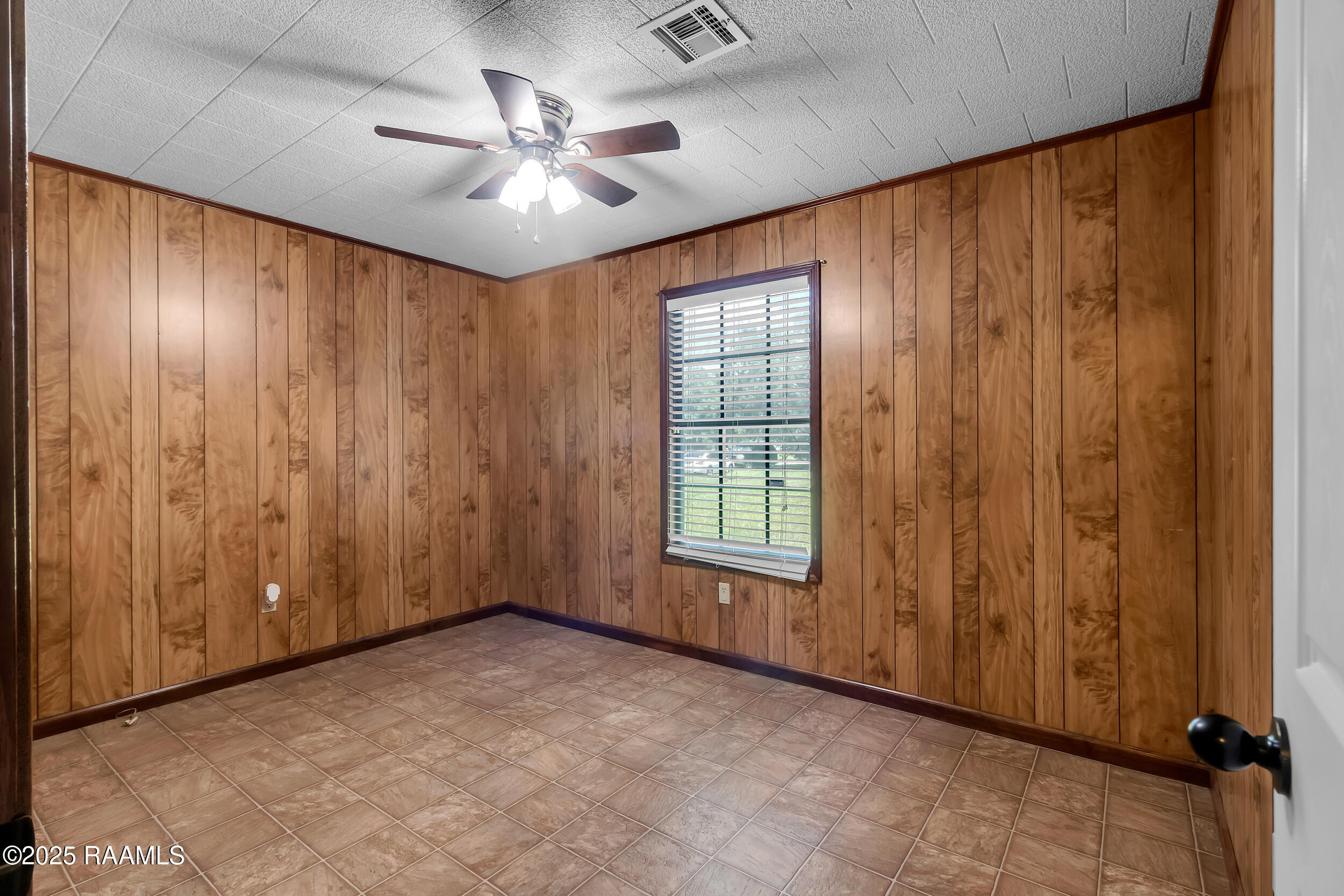 307 Bertrand Road Opelousas, LA 70570 - Photo 9 of 25 7_img_7350