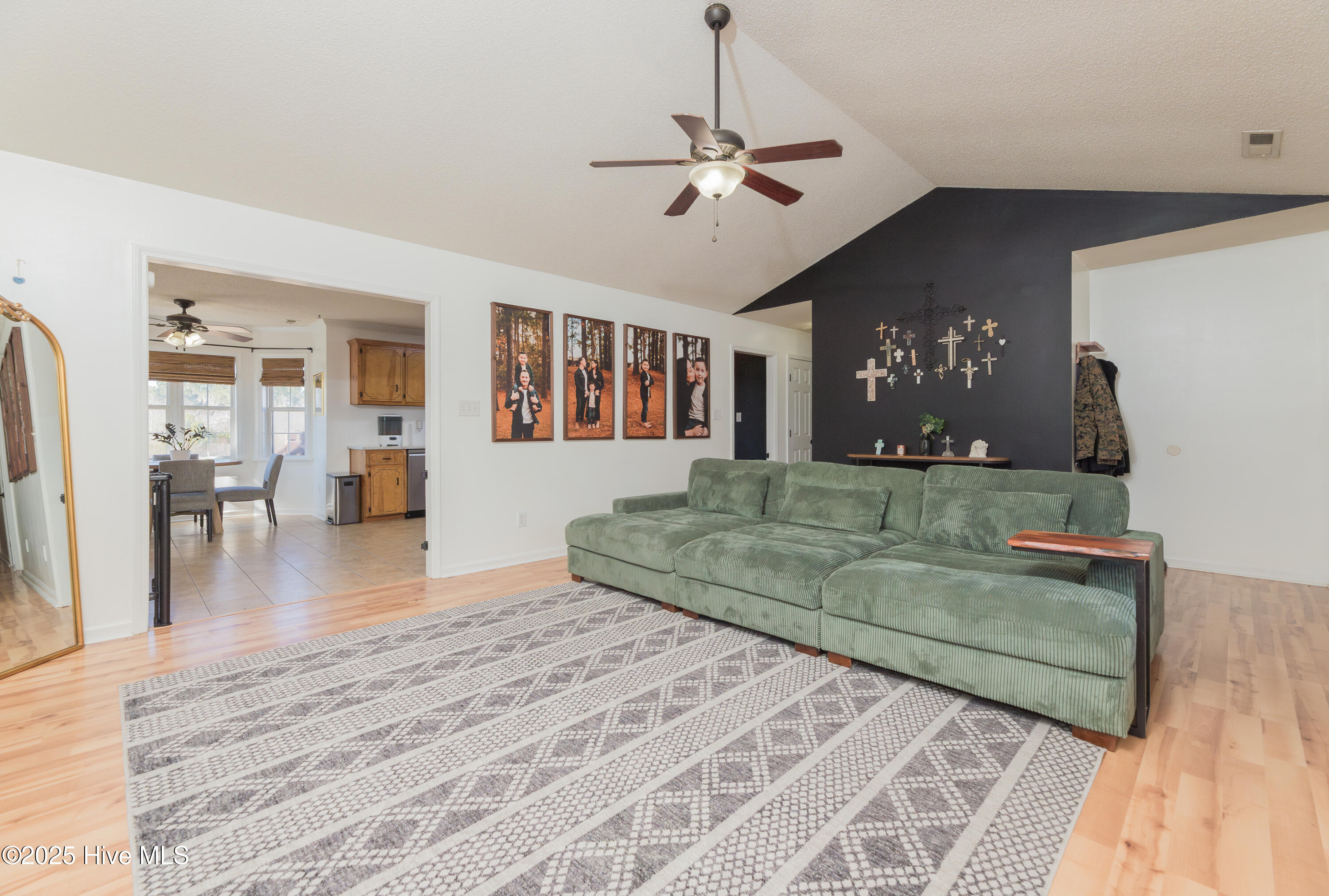 215 East Ridge Court Jacksonville, NC 28540 - Photo 12 of 55 LivingRoom