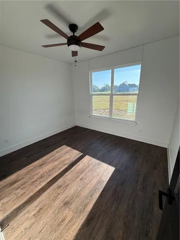 $329,500 | 16682 Kelton Lane, Iola, TX 77861