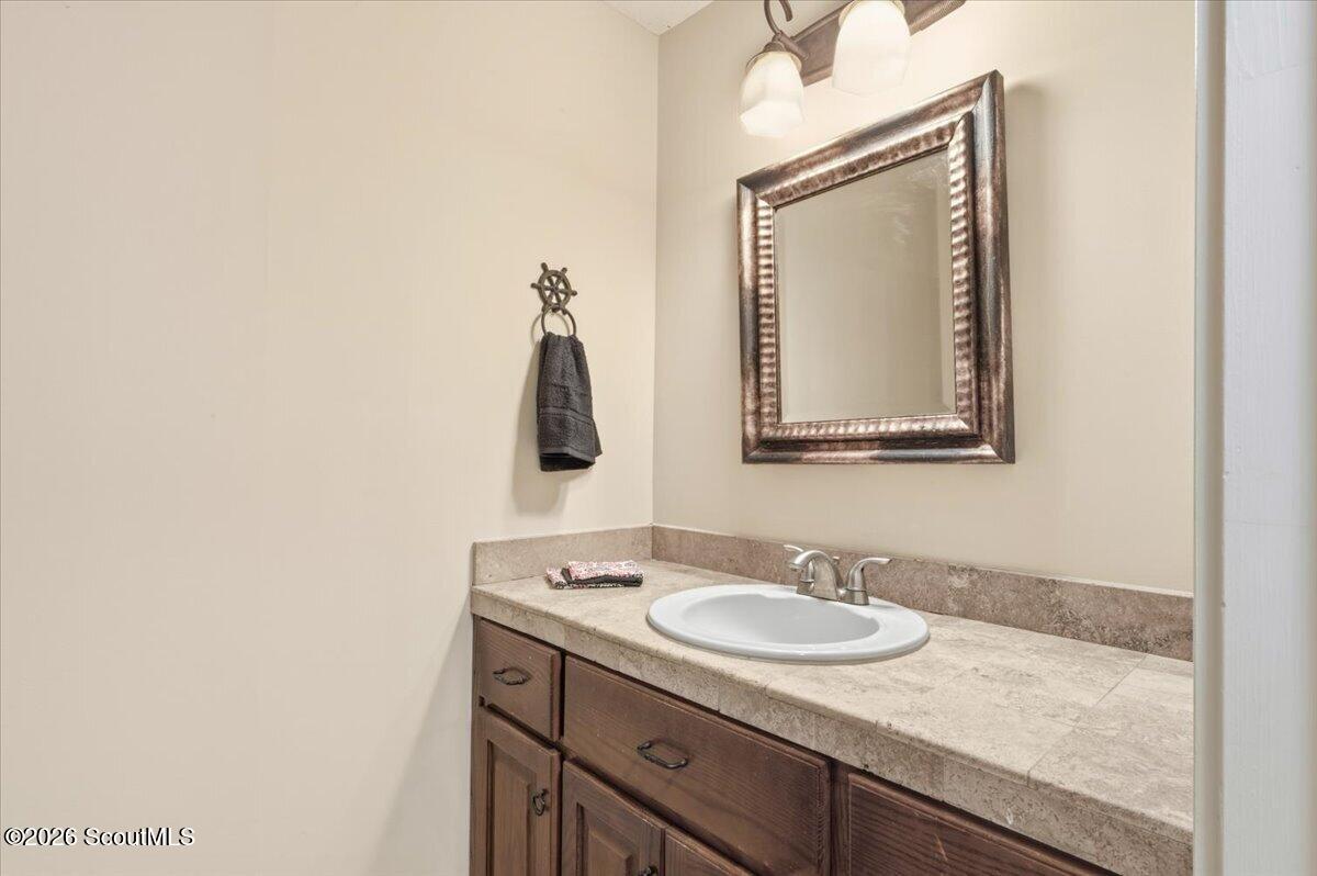 102 Laurel Grove Road Brunswick, GA 31523 - Photo 29 of 61 Jack and Jill Bath Sink 2
