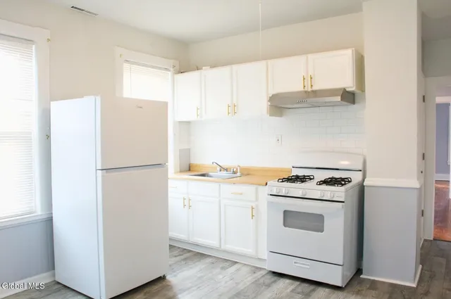 $280,000 | 915 McClyman Street, Schenectady, NY 12307