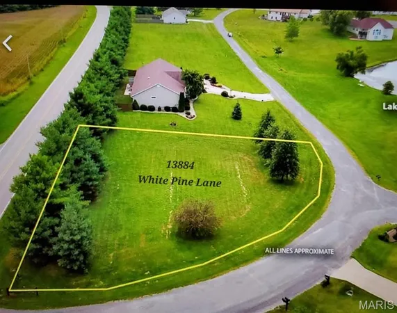 $20,000 | 13884 White Pine Lane, Godfrey, IL 62035