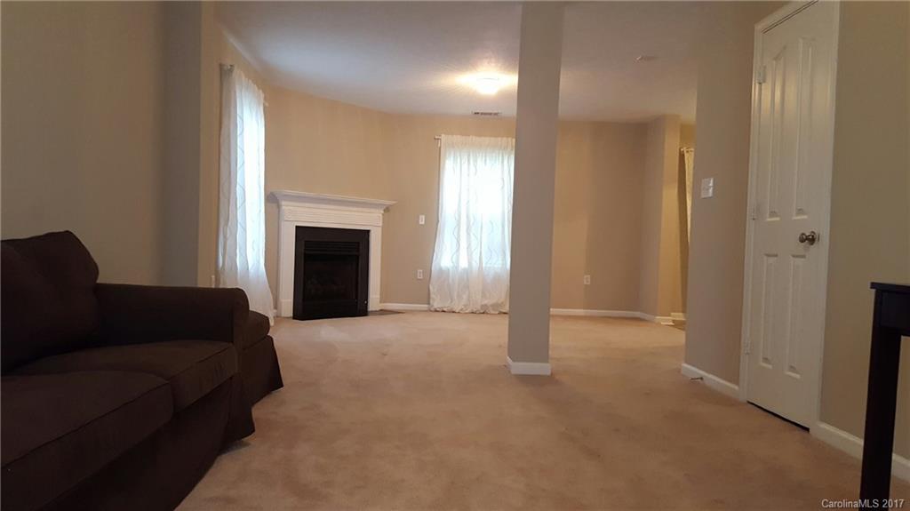 5216 Raspberry Knoll Drive Charlotte, NC 28208 - Photo 4 of 13 Gallery Image 4
