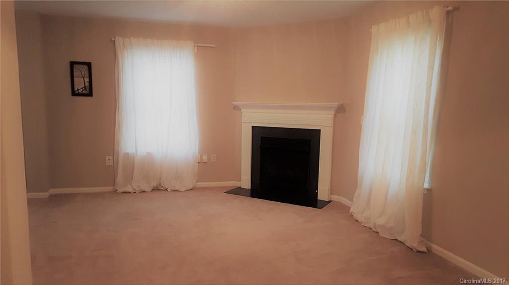 5216 Raspberry Knoll Drive Charlotte, NC 28208 - Photo 5 of 13 Gallery Image 5
