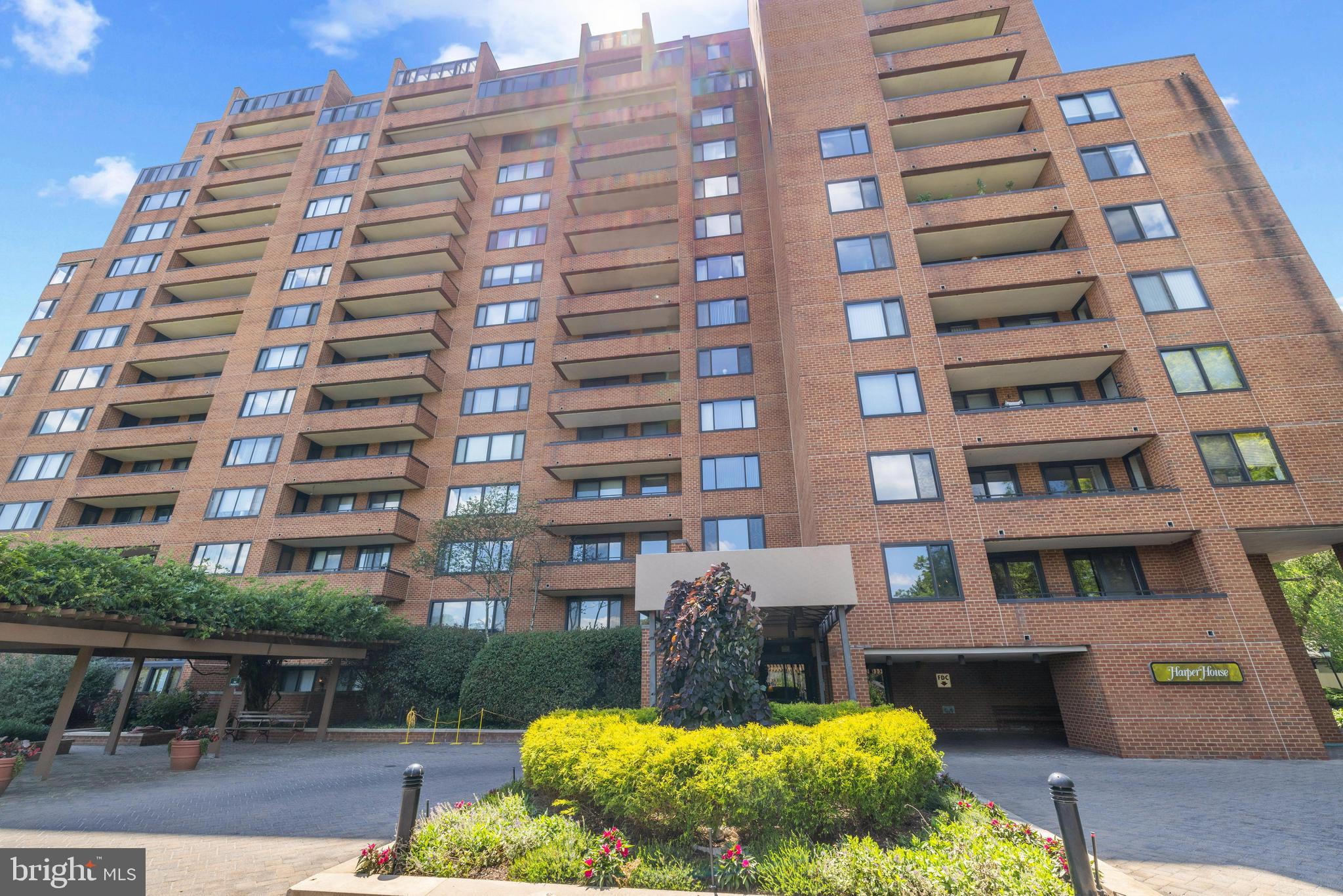 111 Hamlet Hill Road, Unit 213 Baltimore, MD 21210 - Photo 2 of 25 Exterior