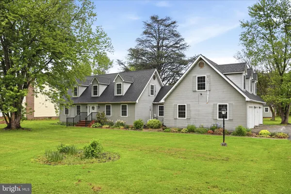 $464,999 | 32 7th Street, Shenandoah Junction, WV 25442