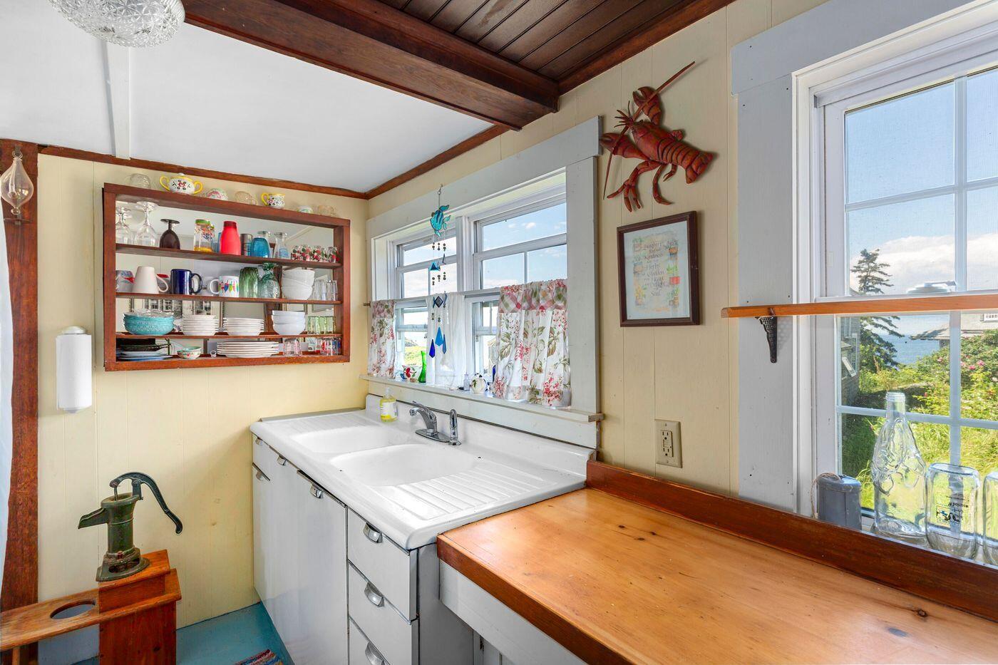 5 Wharf Hill Road Monhegan, ME 04852 - Photo 17 of 25 W18-ME2604_17